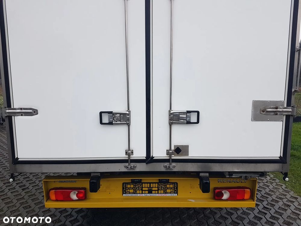 Renault MASTER KONTENER 8EP 4,21x2,23x2,22 KLIMA MANUAL KRAJOWY 6-BIEGÓW - 17