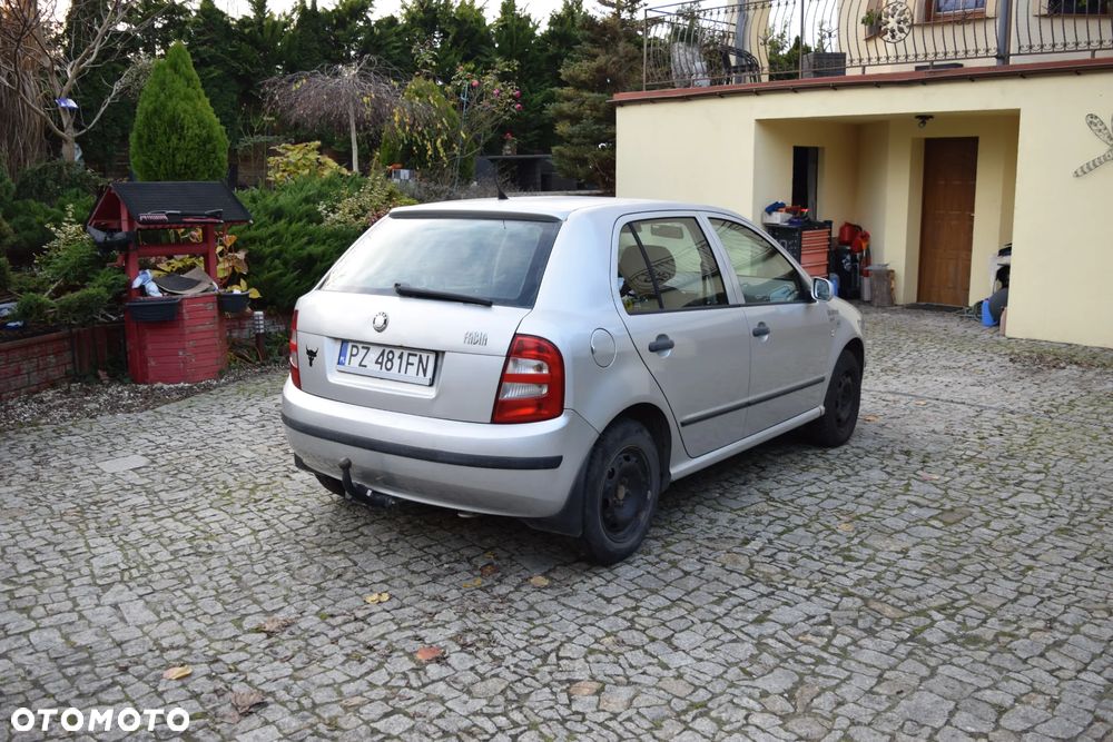 Skoda Fabia 1.4 16V Active - 4