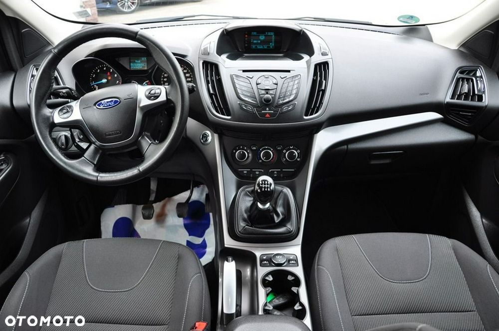 Ford Kuga - 33