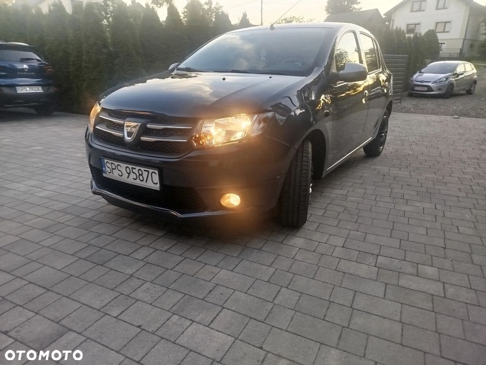 Dacia Sandero 1.2 16V 75 Laureate - 2