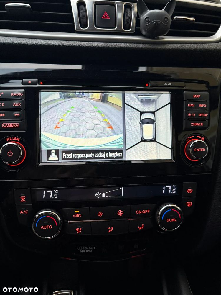 Nissan Qashqai 1.2 DIG-T N-Connecta EU6 - 16