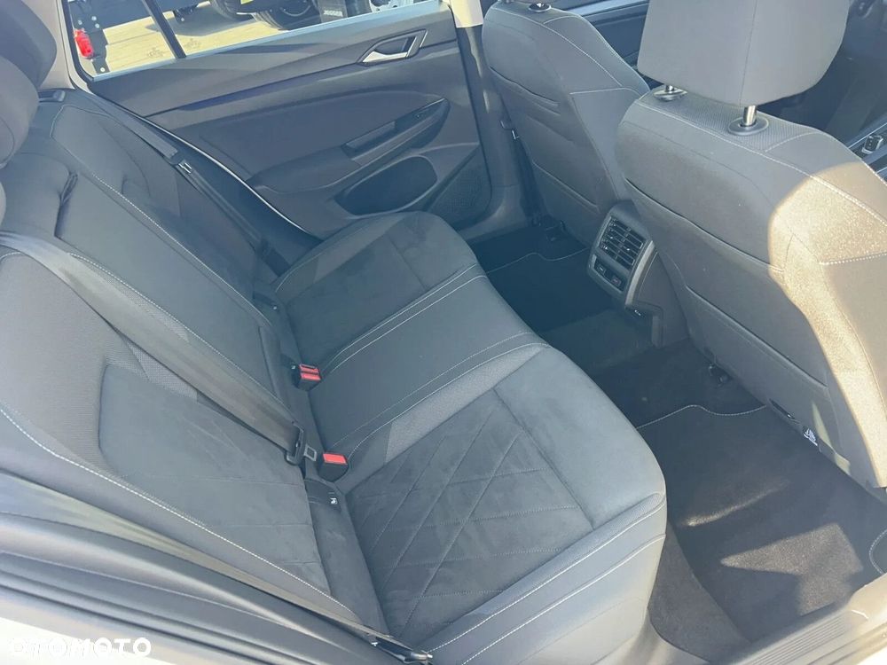 Volkswagen Golf - 20