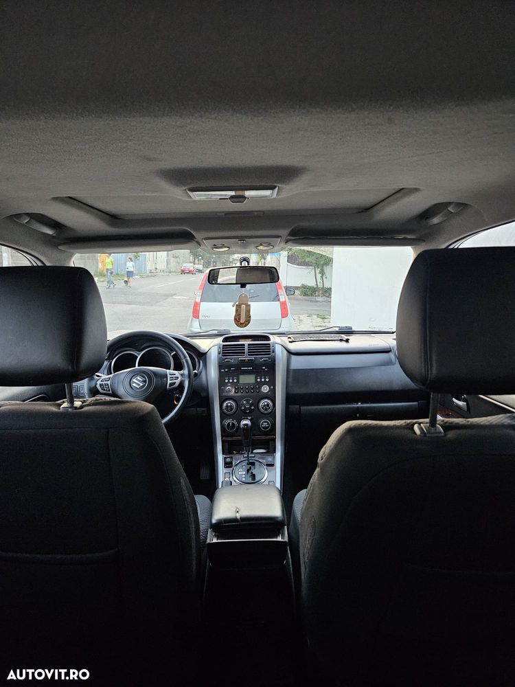 Suzuki Grand Vitara - 18