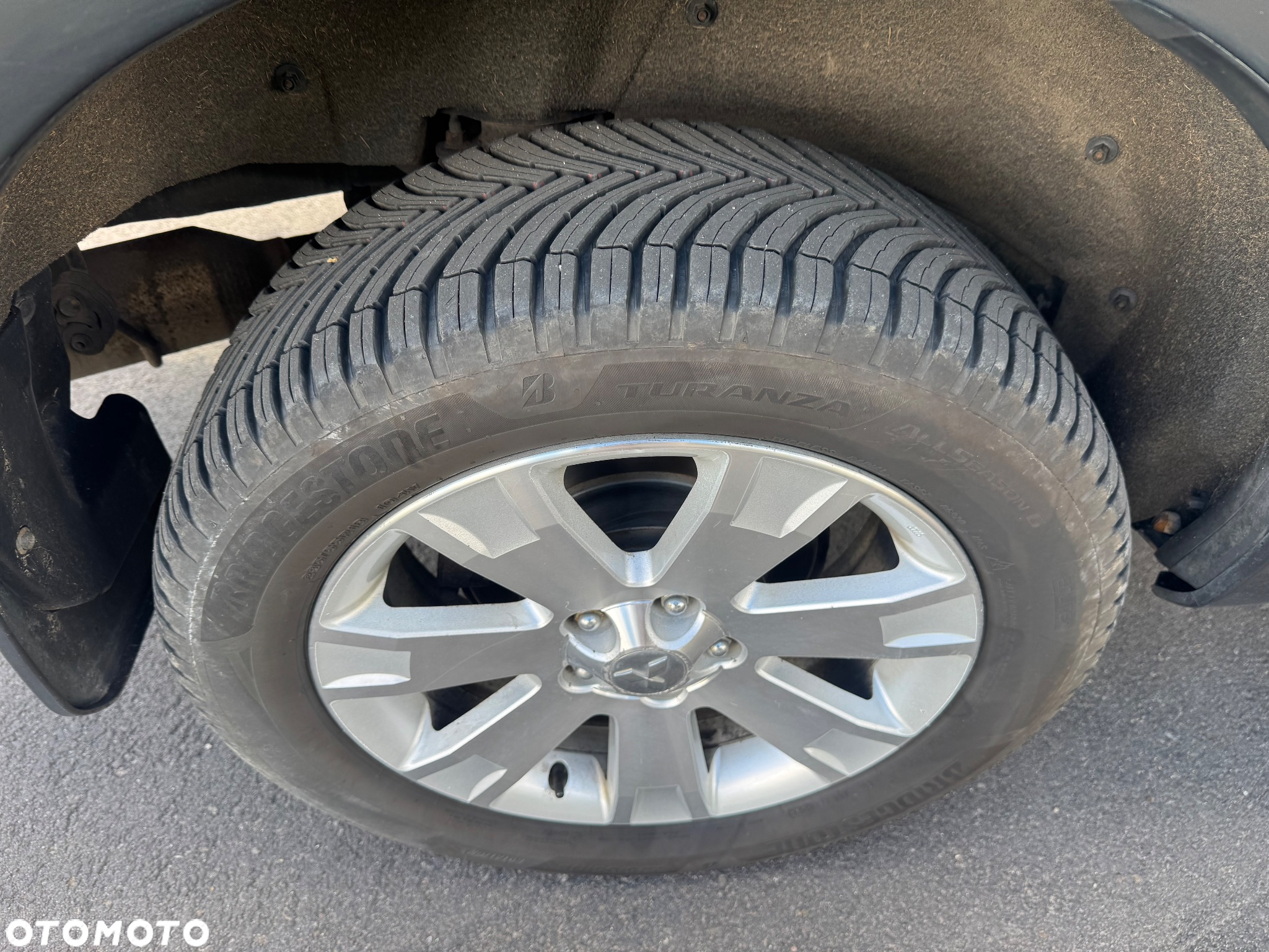 Mitsubishi L400 - 28