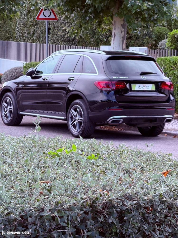 Mercedes-Benz GLC 300 de 4Matic 9G-TRONIC AMG Line - 30