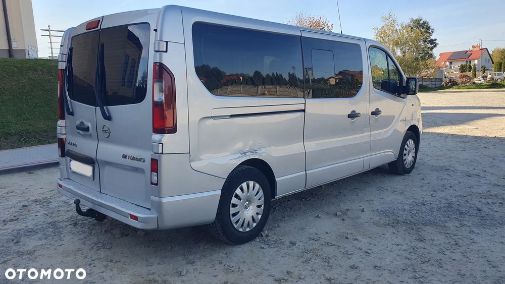 Opel Vivaro - 19