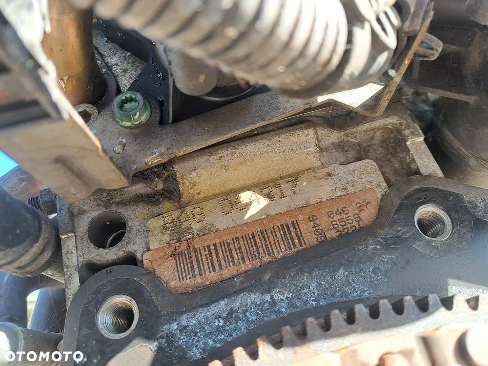 Volkswagen Golf V 1.6 FSi 115KM silnik kompletny kod BAG BLF BLP - 16