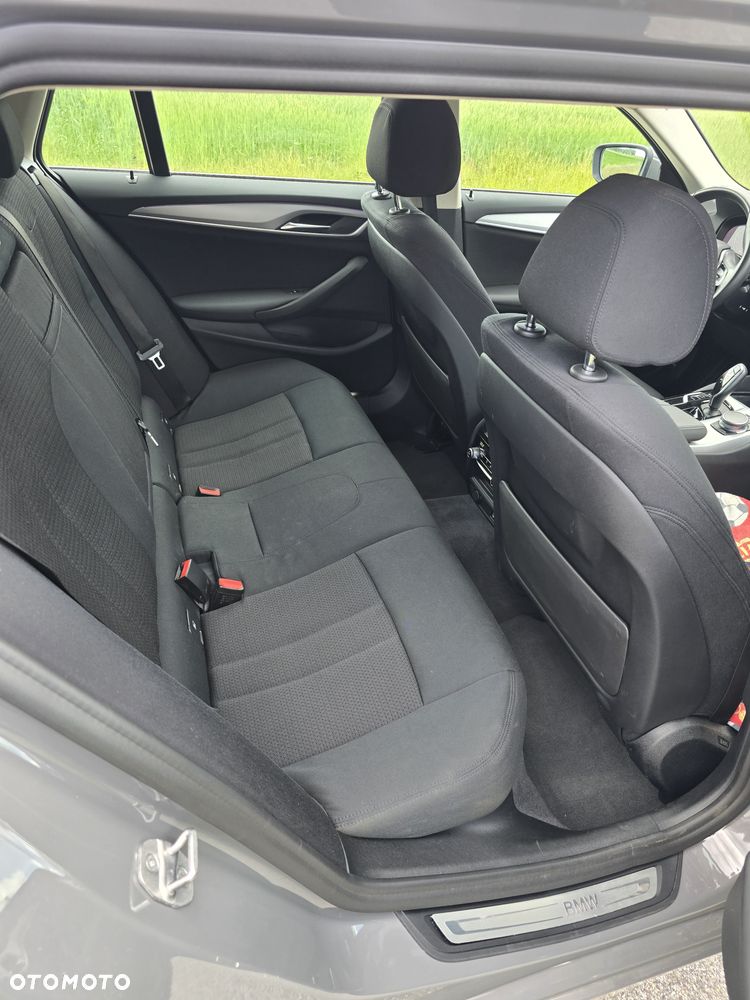 BMW Seria 5 520d - 10