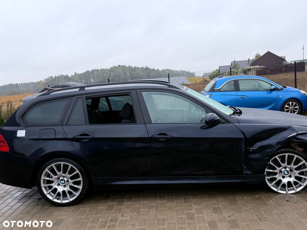 BMW Seria 3 335i Touring Edition Sport - 6
