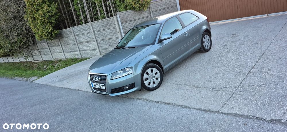Audi A3 1.6 Attraction - 3