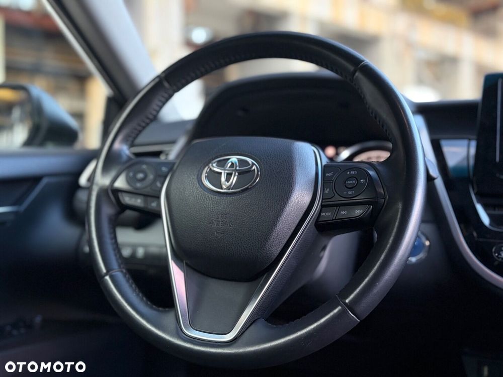 Toyota Camry 2.5 Hybrid Comfort CVT - 23