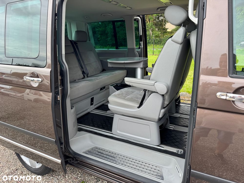 Volkswagen Multivan - 13