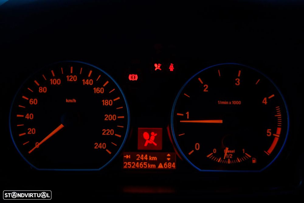 BMW 118 d Coupe - 16