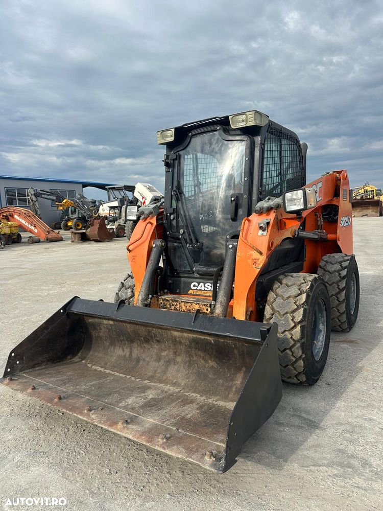 Case SR 250 Loader - 8