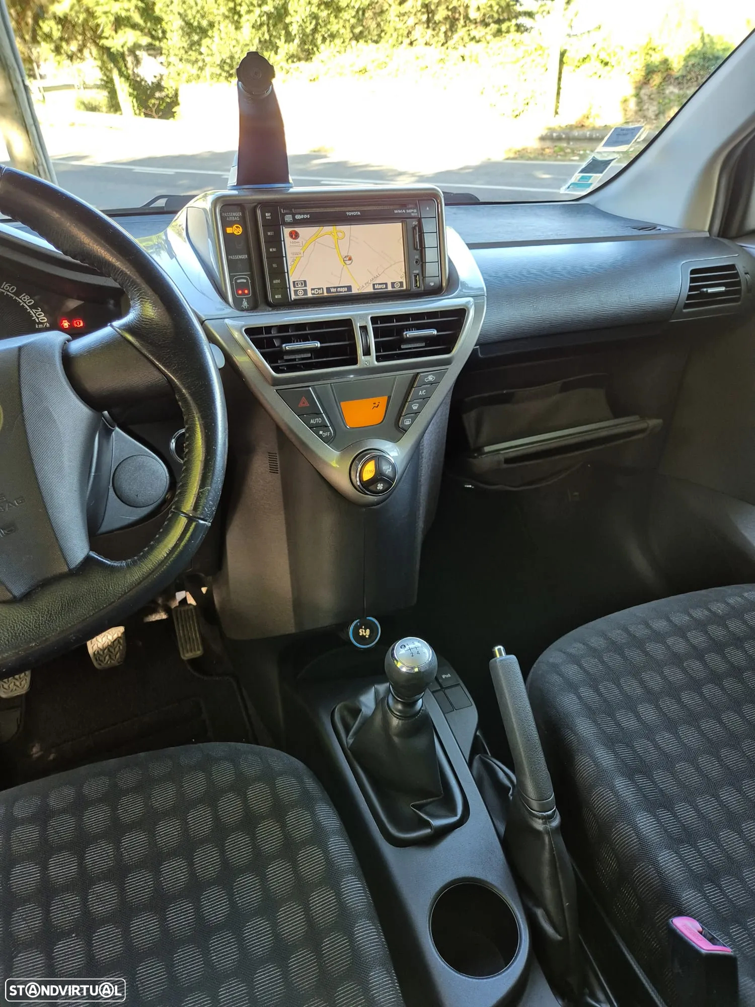 Toyota iQ 1.4 D-4D 2 NAVI+Bluetooth - 8