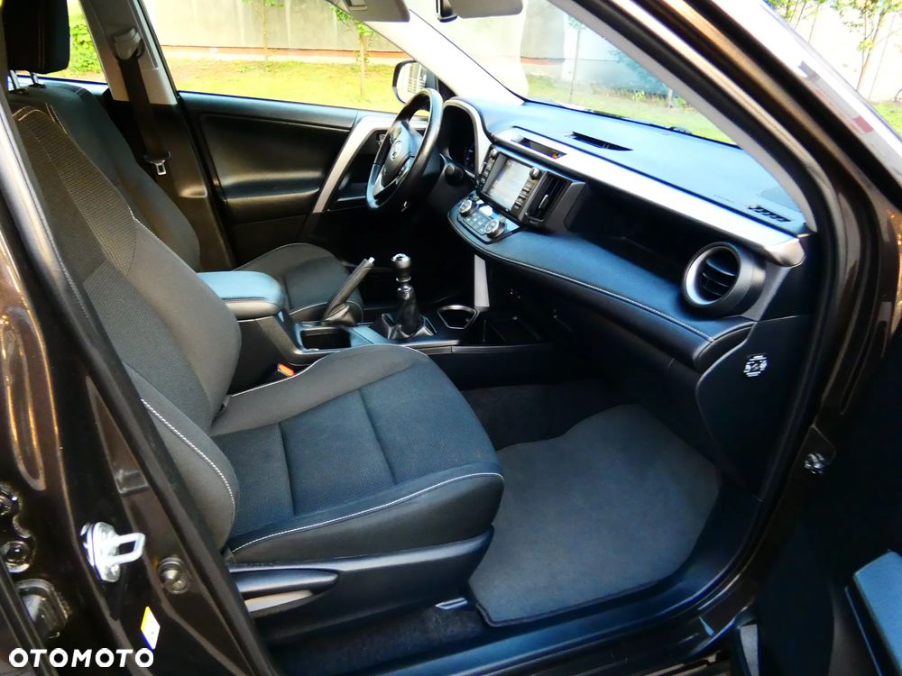 Toyota RAV4 2.0 D-4D 4x2 Start-Stop Edition S+ - 18