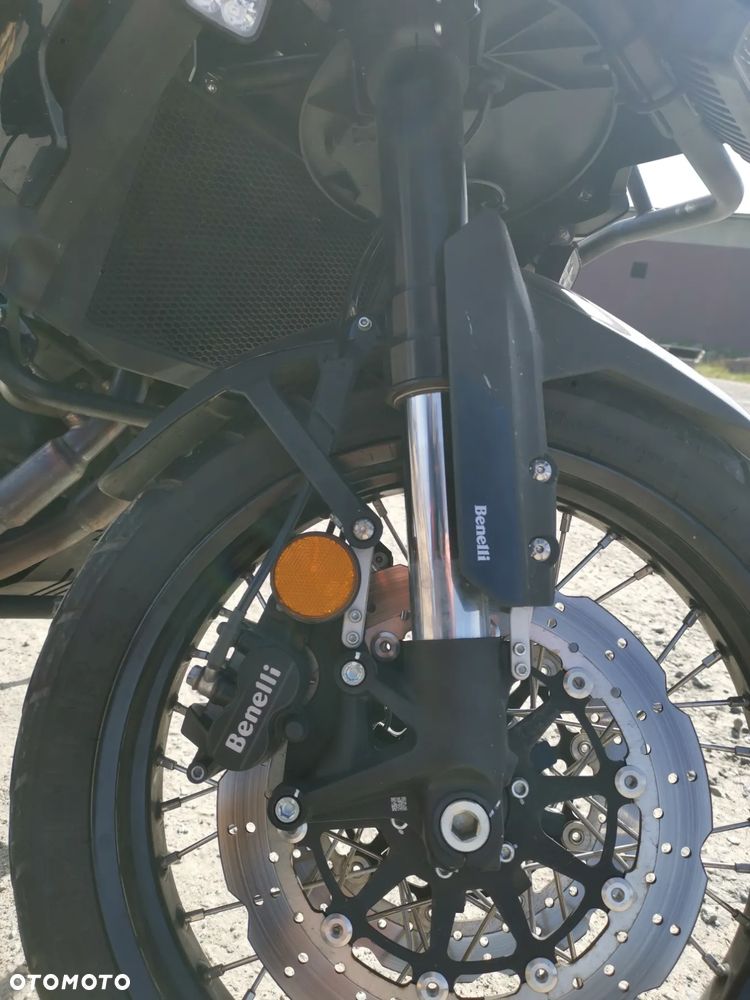 Benelli TRK 502X - 16