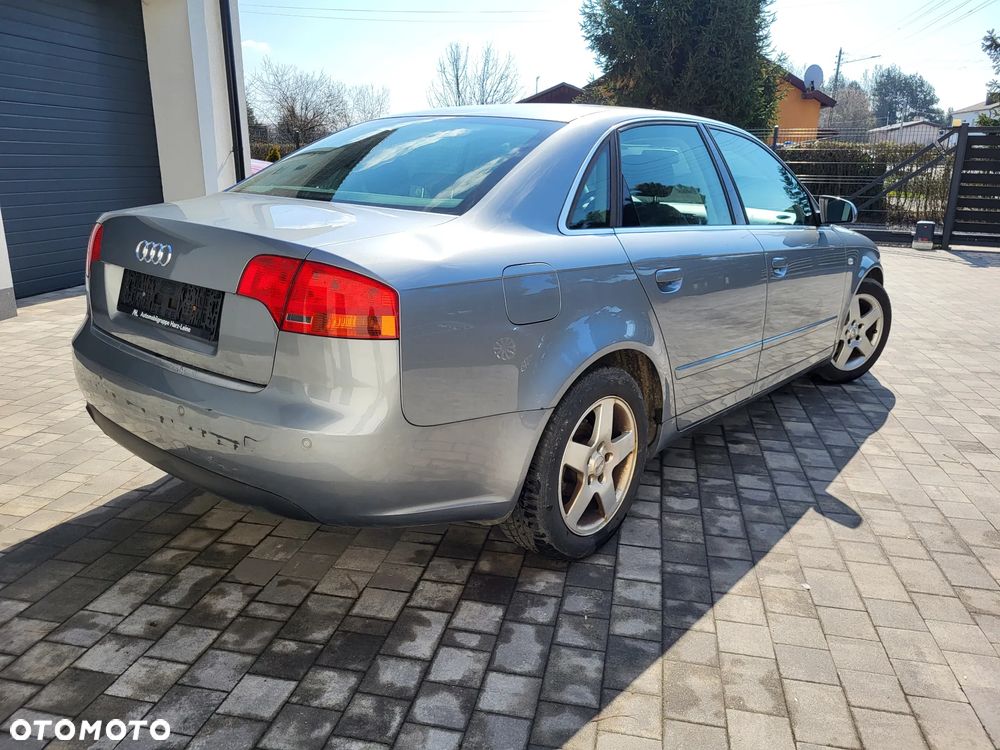 Audi A4 Limousine - 6