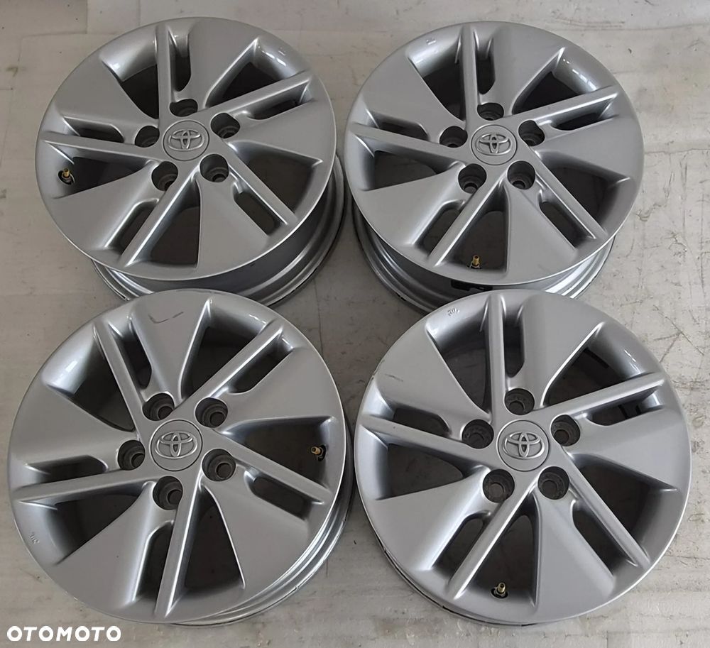 FELGI TOYOTA AURIS II 6X15 ET39 5X114,3 60,1 - 7