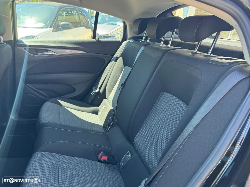 Opel Insignia Grand Sport - 19