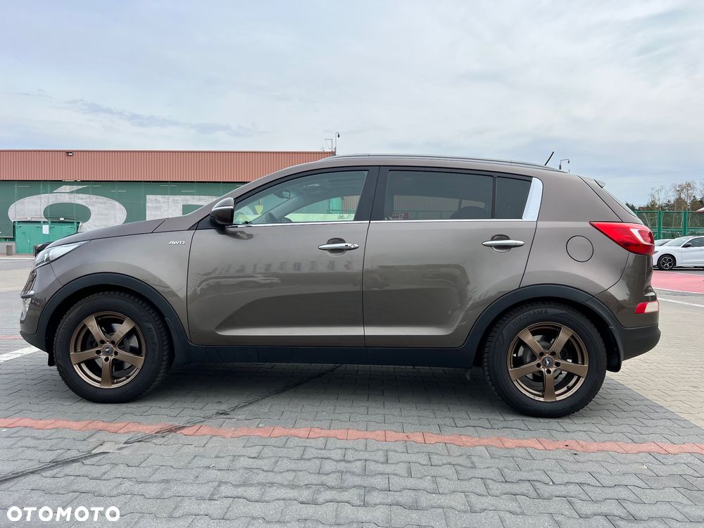 Kia Sportage 2.0 CRDI XL - 11