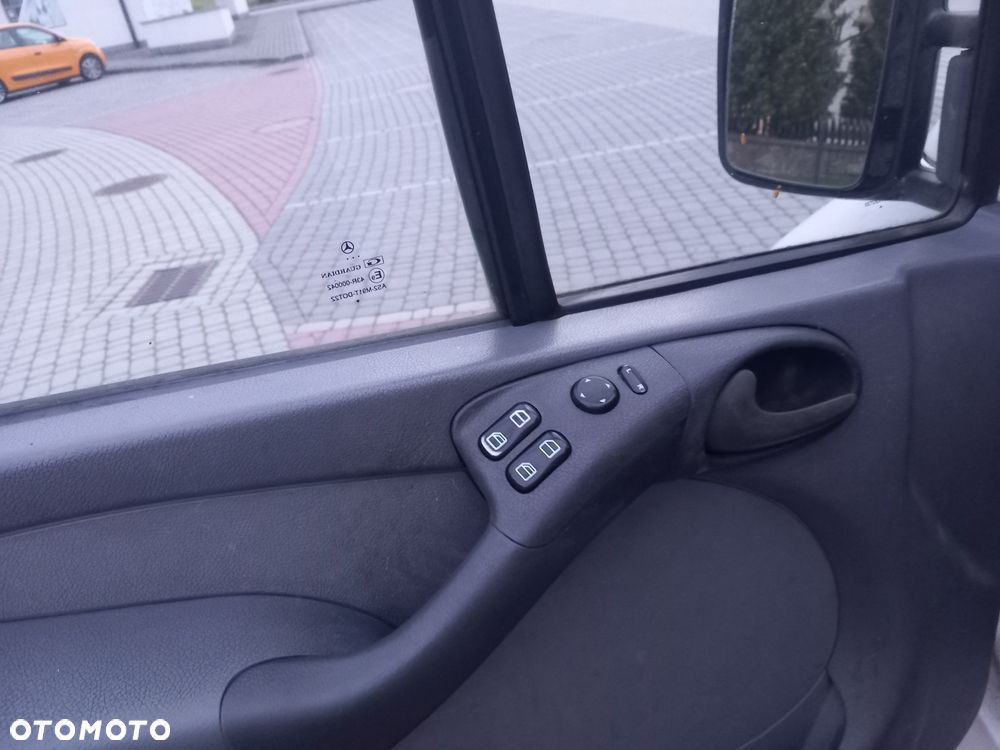 Mercedes-Benz Sprinter 903.621 - 12