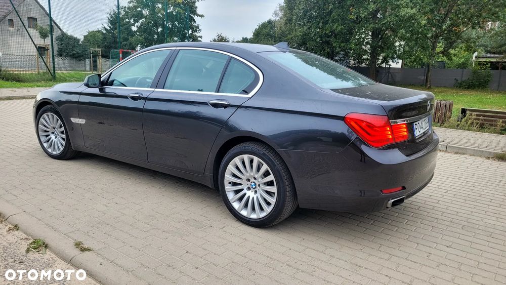 BMW Seria 7 740d xDrive - 6