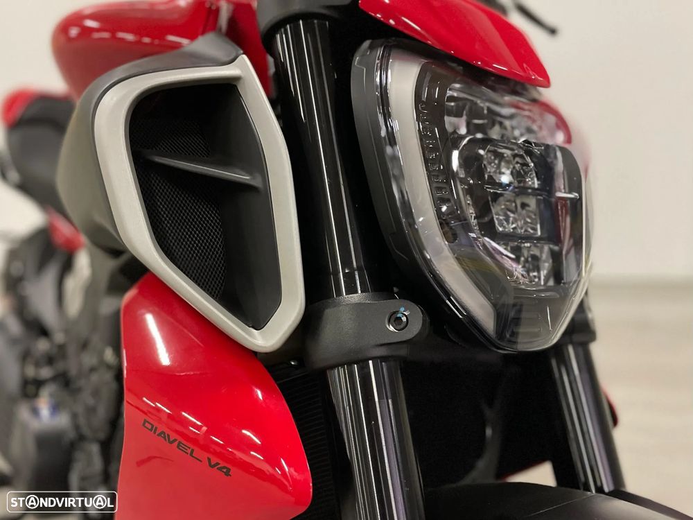Ducati Diavel V4 - 2