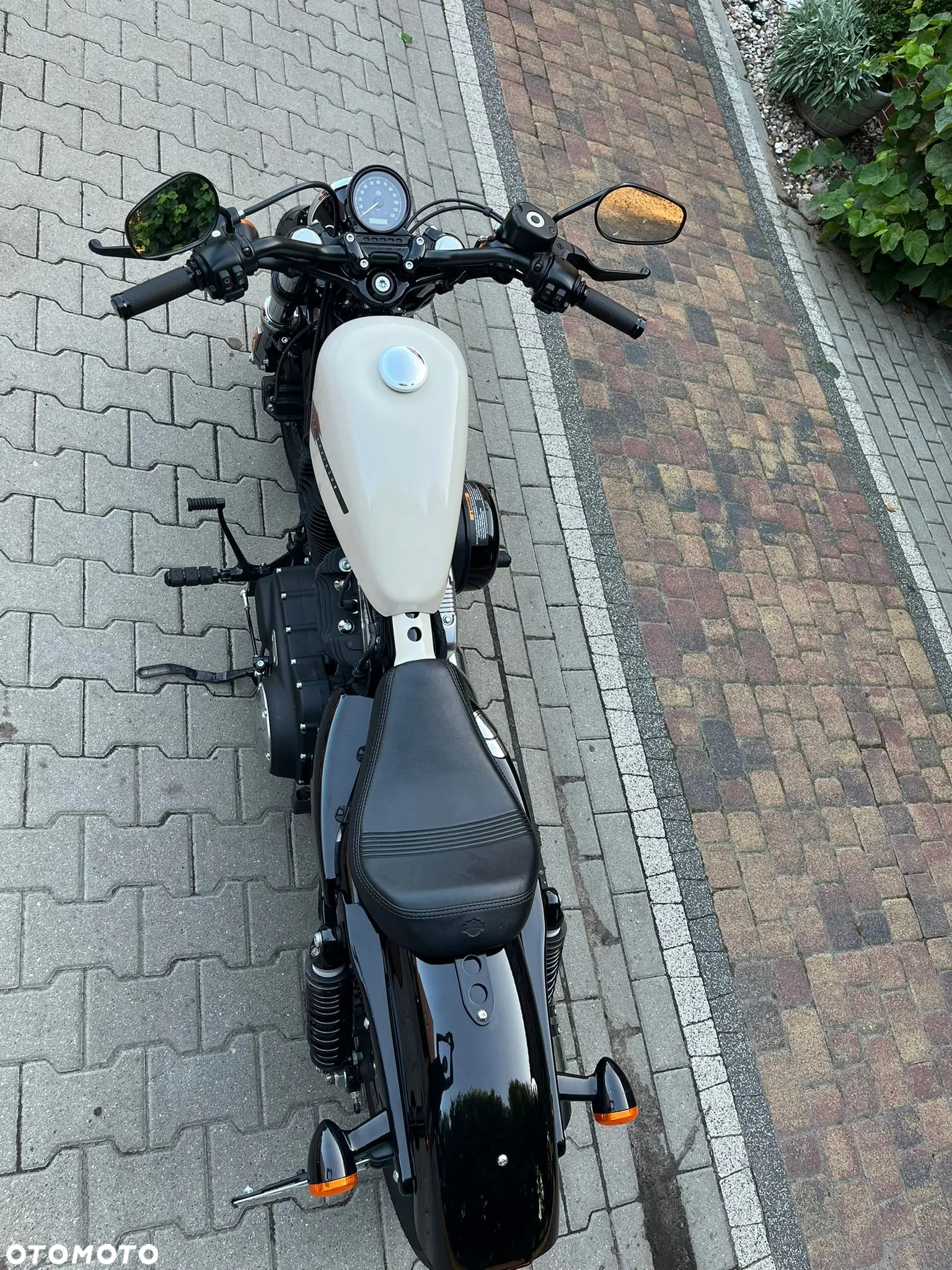 Harley-Davidson Sportster Forty-Eight - 20