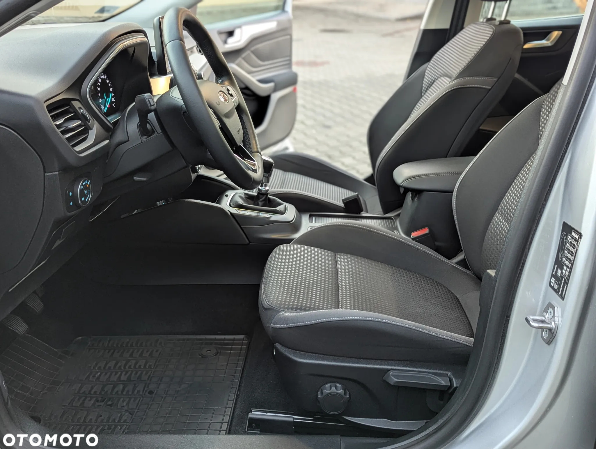 Ford Focus 1.5 EcoBlue Connected - 5