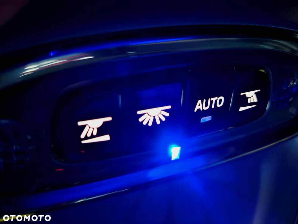 Volvo V60 T5 Geartronic Momentum Pro - 24