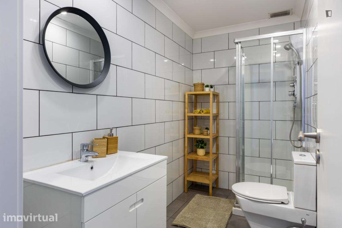 Quarto - localizado em Olaias Lisbon - Grande imagem: 2/14