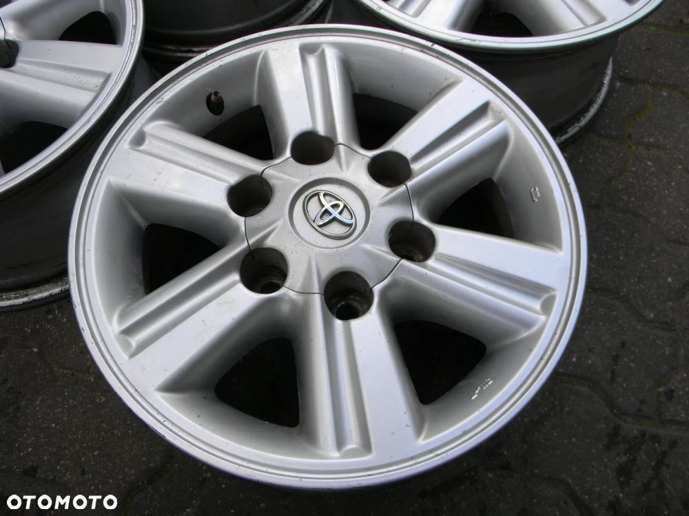 felgi alu 15" TOYOTA HILUX LAND CRUISER komplet - 3