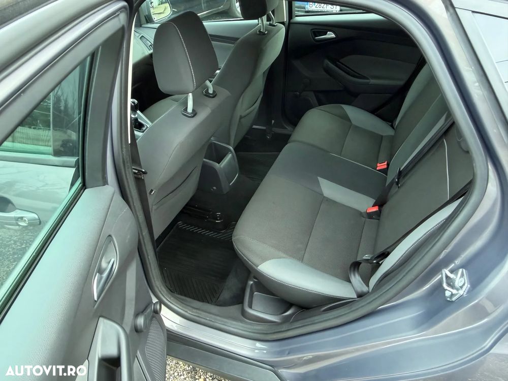 Ford Focus - 14