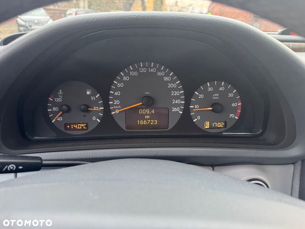 Mercedes-Benz CLK - 8