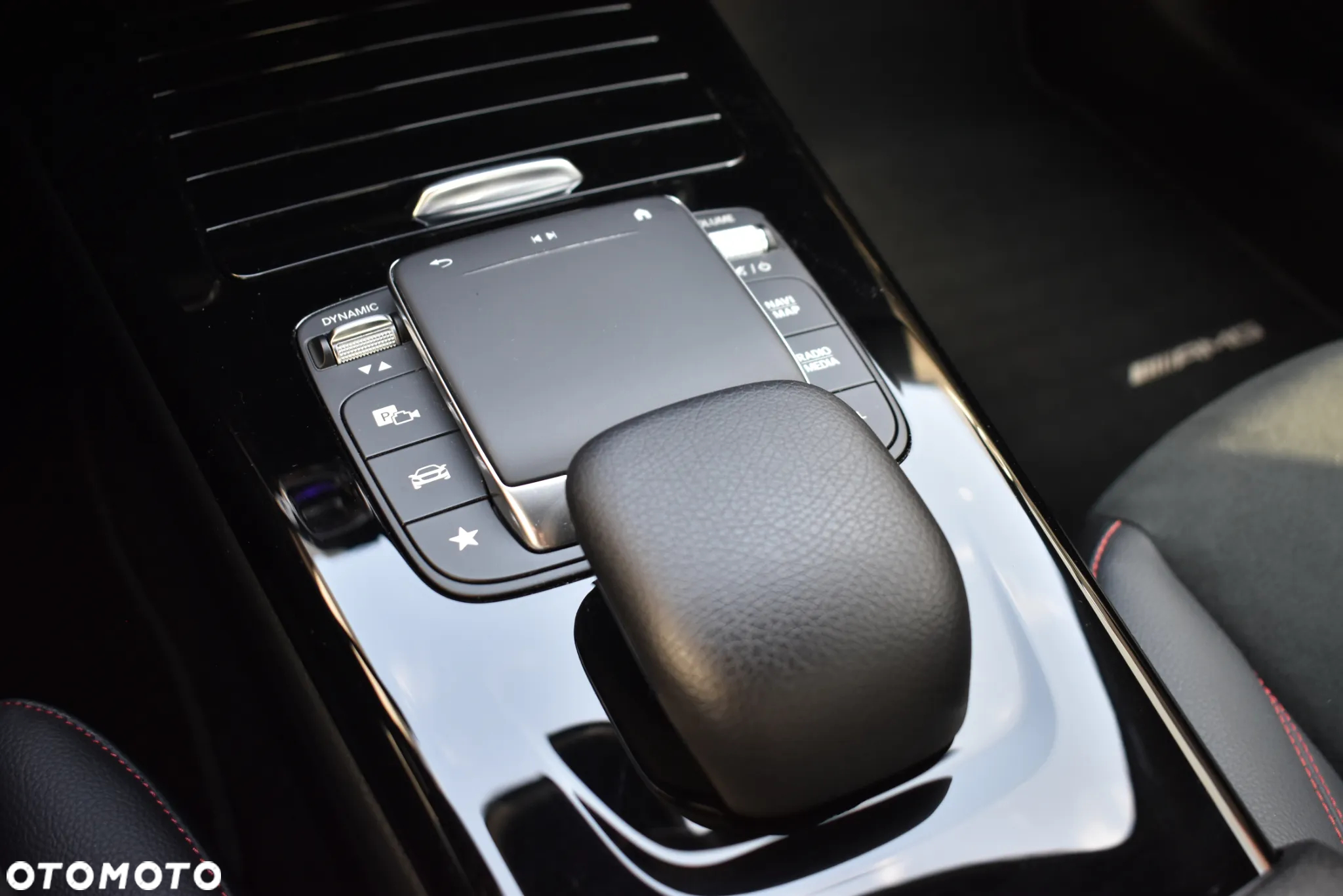 Mercedes-Benz CLA 200 AMG Line 7G-DCT - 22