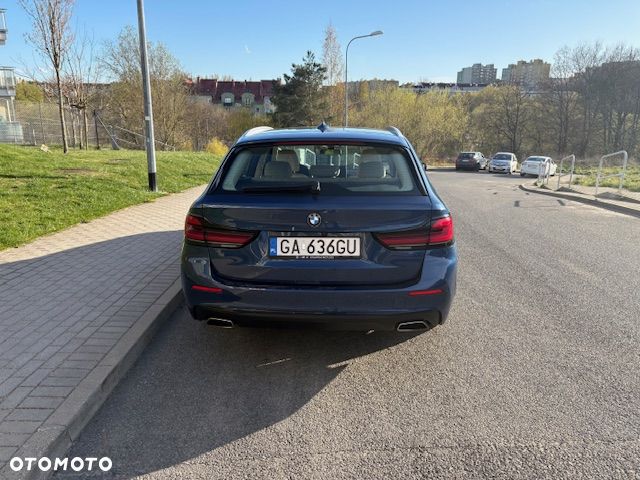 BMW Seria 5 520d xDrive Luxury Line sport - 8
