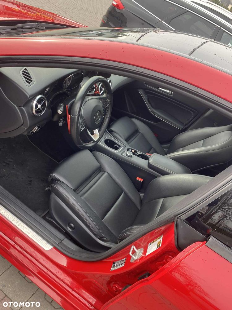 Mercedes-Benz CLA 250 7G-DCT AMG Line - 12