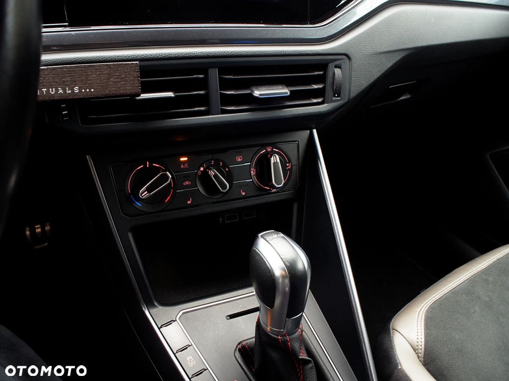 Volkswagen Polo - 18