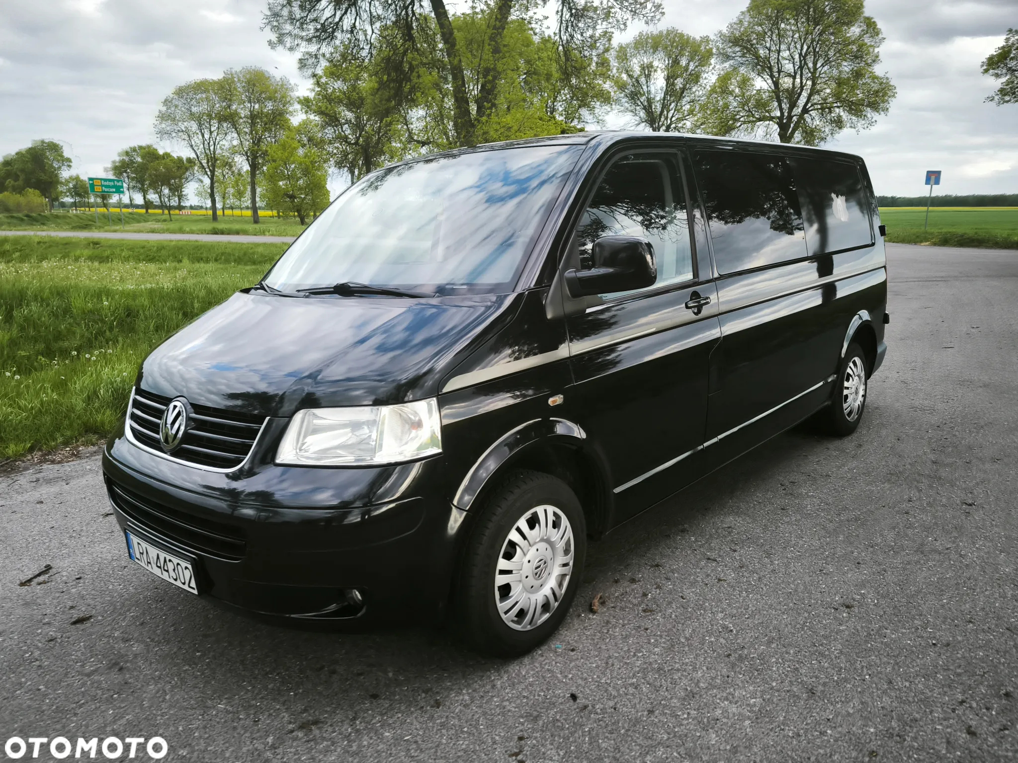 Volkswagen Transporter T5 TDI L1H2 - 2