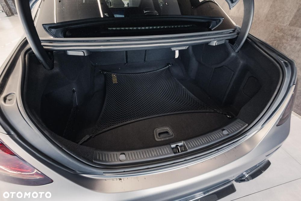 Mercedes-Benz Klasa E AMG 63 S 4-Matic+ - 38