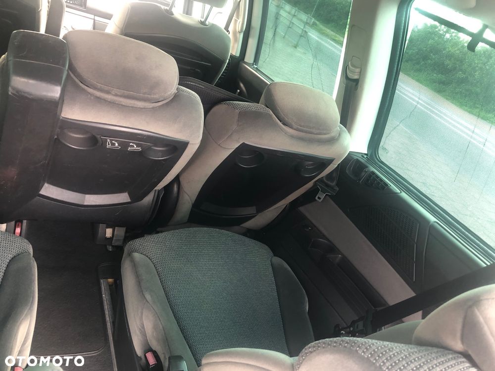 Citroën C8 2.0 16V Style - 20