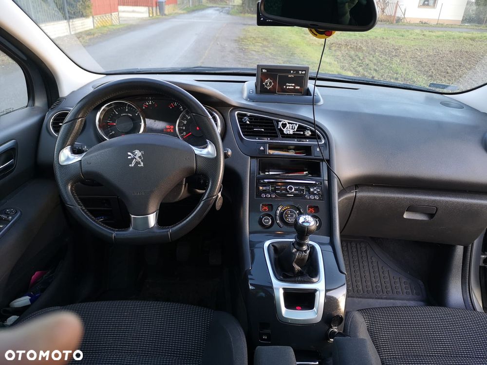 Peugeot 5008 - 3