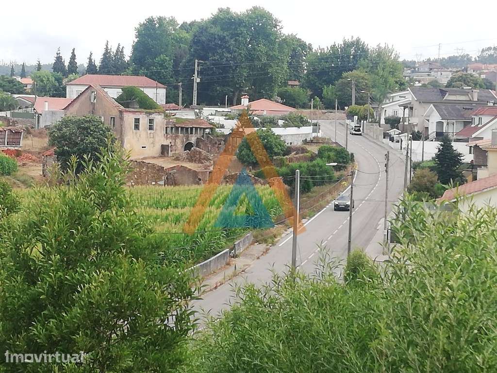 Excelente Terreno P/ Construção em Sanfins - S. M. Feira - Grande imagem: 2/25