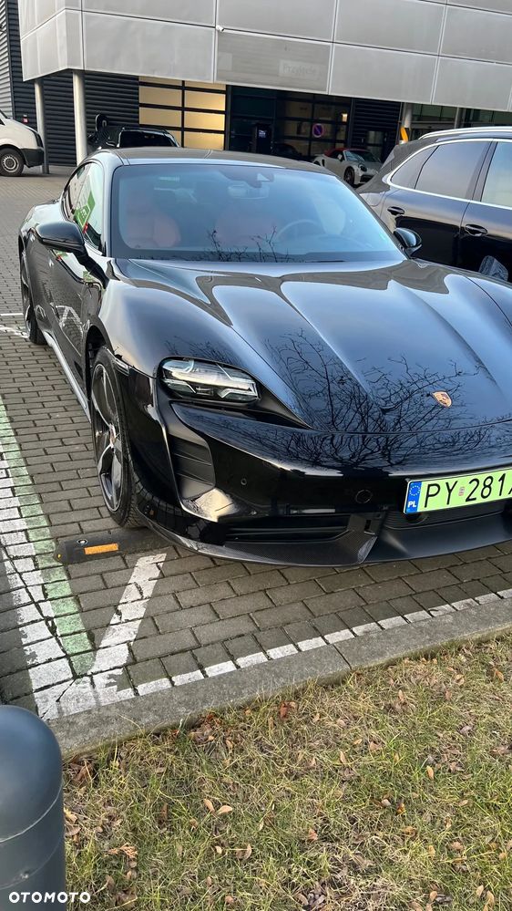 Porsche Taycan - 7
