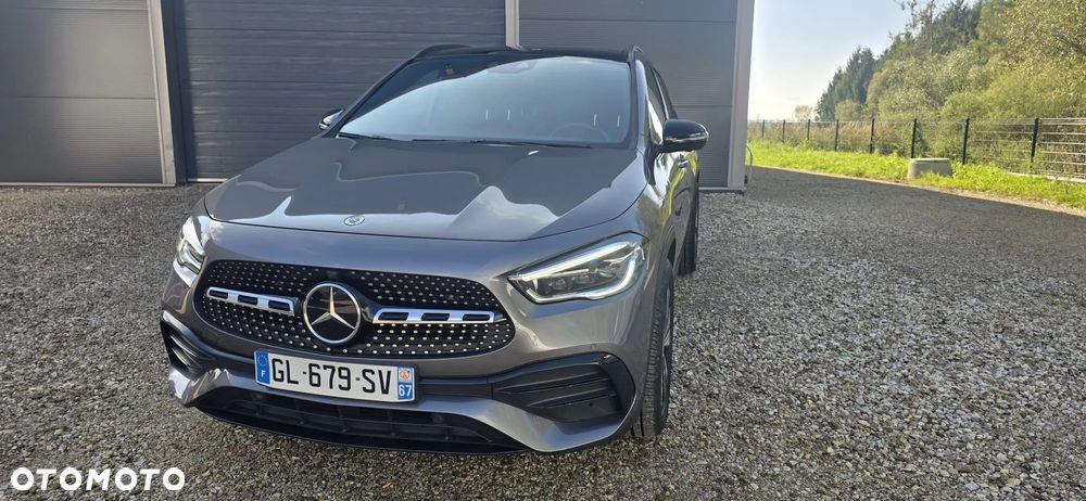 Mercedes-Benz GLA 200 Business Edition - 4