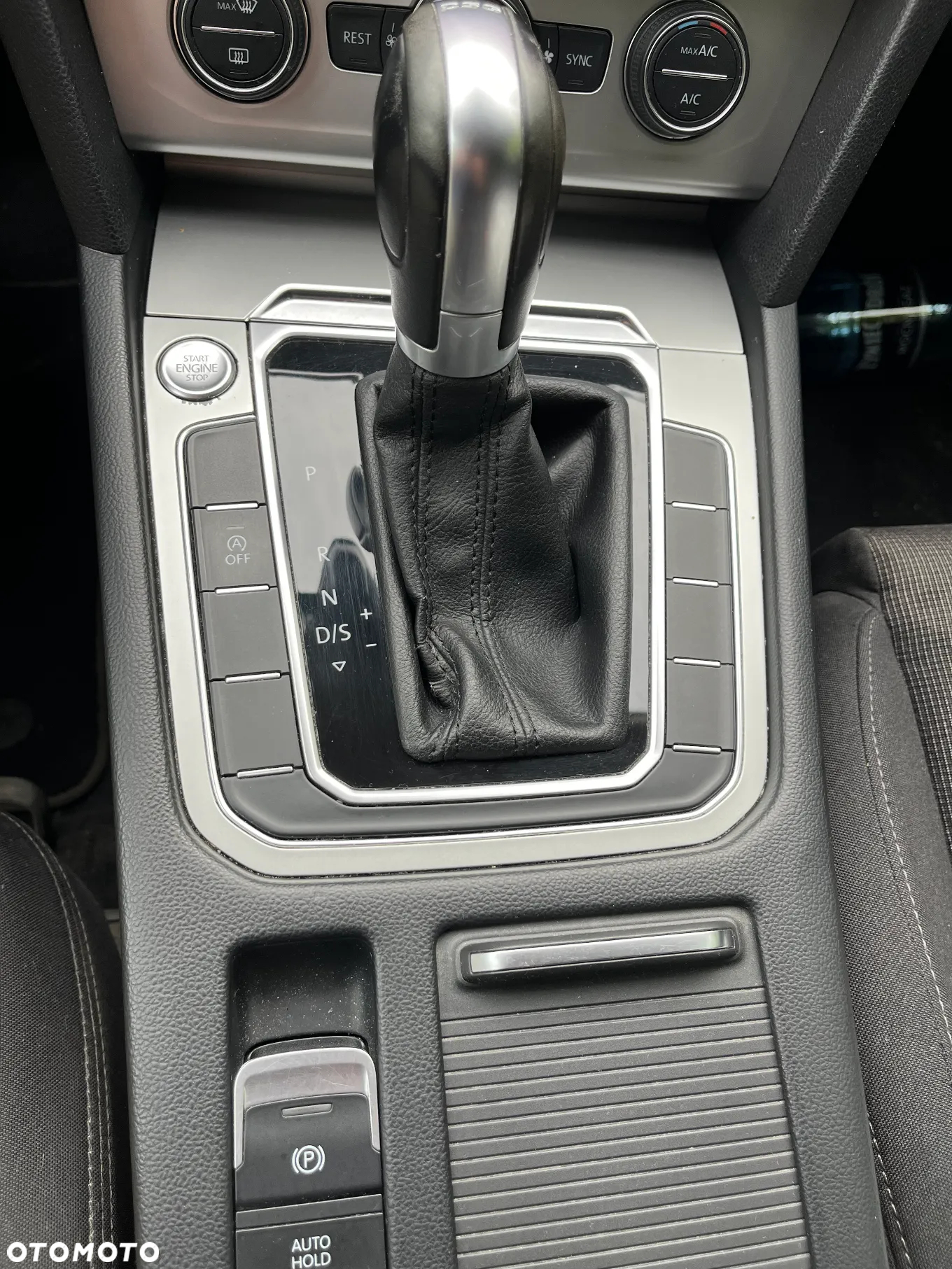 Volkswagen Passat 2.0 TDI BMT Comfortline DSG - 14