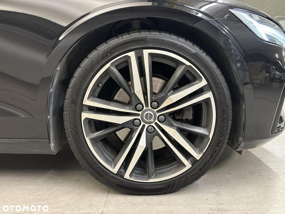 Volvo V60 D4 R-Design - 9