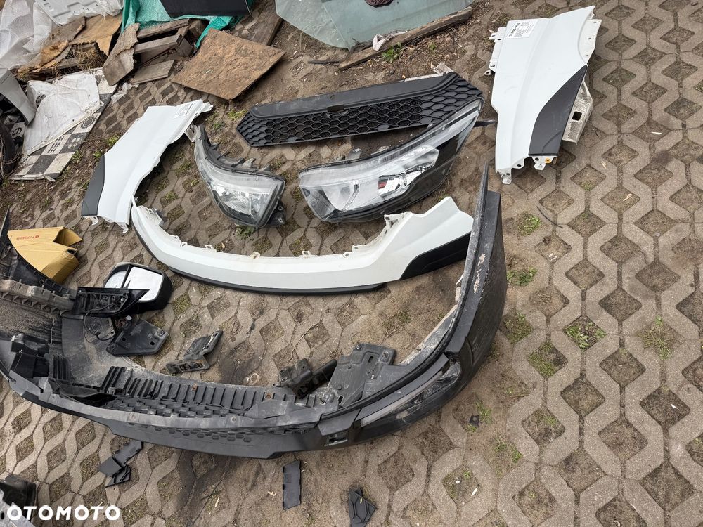 Przód kompletny biały Iveco Daily 2015-2019 przedlift błotniki zderzak pas przedni lampy atrapa grill - 3