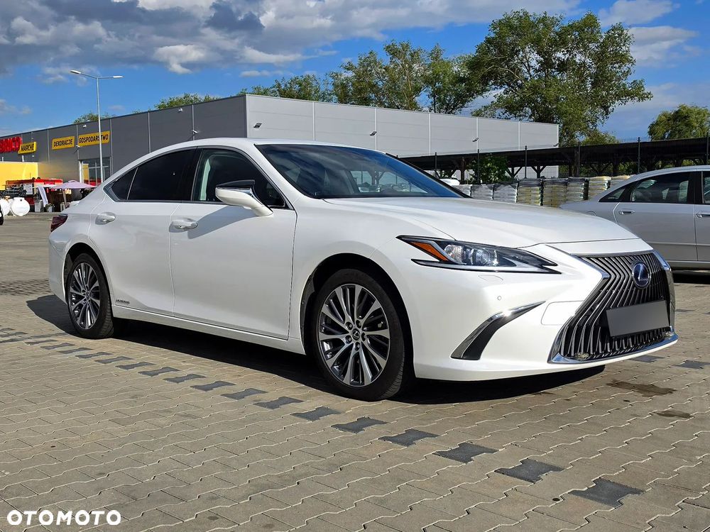 Lexus ES 300h Business Edition + - 7